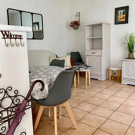 La Terrasse De *