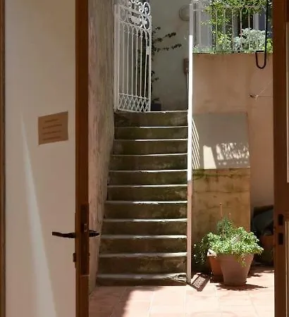 La Terrasse De Holiday home *